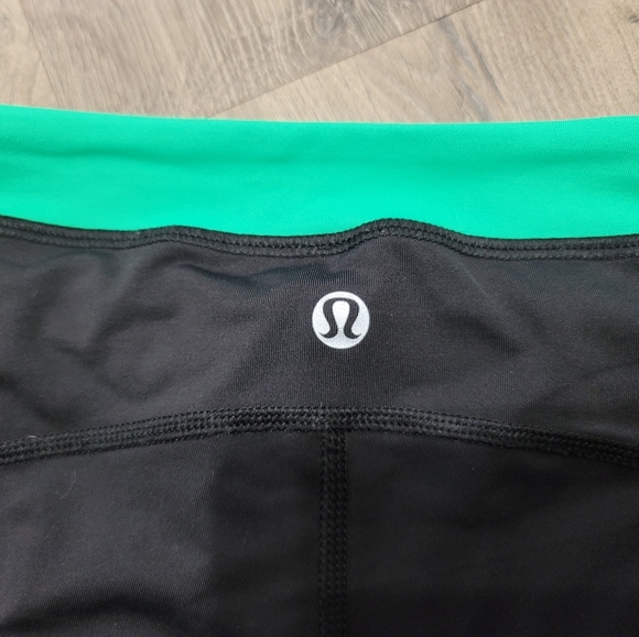 Lululemon Crop Leggings - Picture 2 of 4